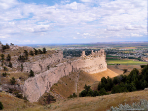 View from the top of Scott's Bluff. Click for larger picture. View from the top of Scott's Bluff.