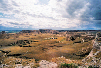 View from the top of Scott's Bluff. Click for larger picture. View from the top of Scott's Bluff.