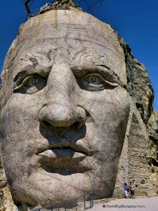 Phyllis and Cassandra in front of the face of the Crazy Horse Monument